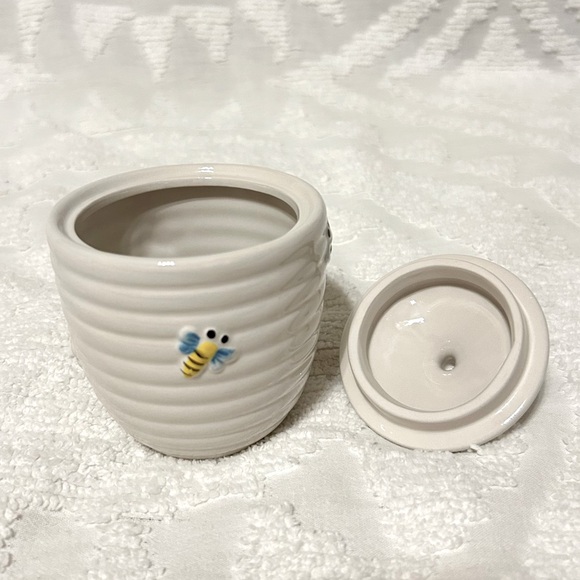 Home Essentials Bumble Bee Ceramic Sugar and Creamer Set - Picture 6 of 16